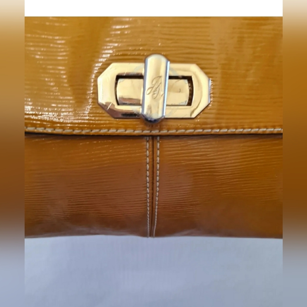 Jane Shilton light brown faux leather patent shoulder bag handbag long strap - Picture 2 of 8